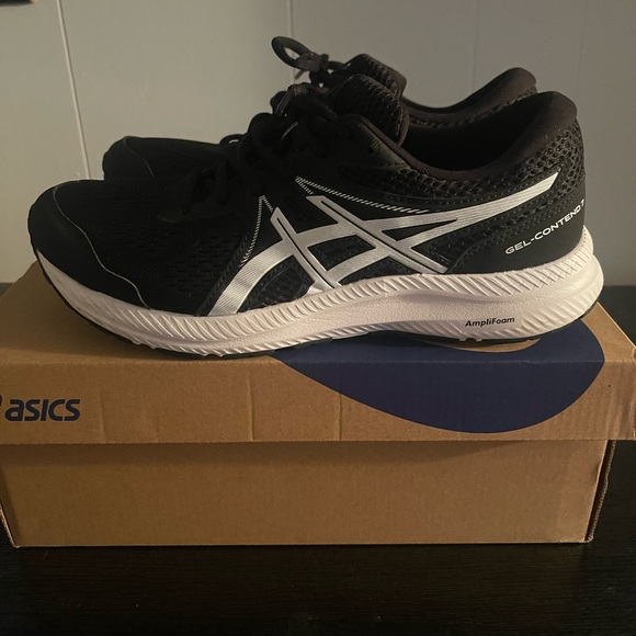 ASICS contend - Picture 4 of 4
